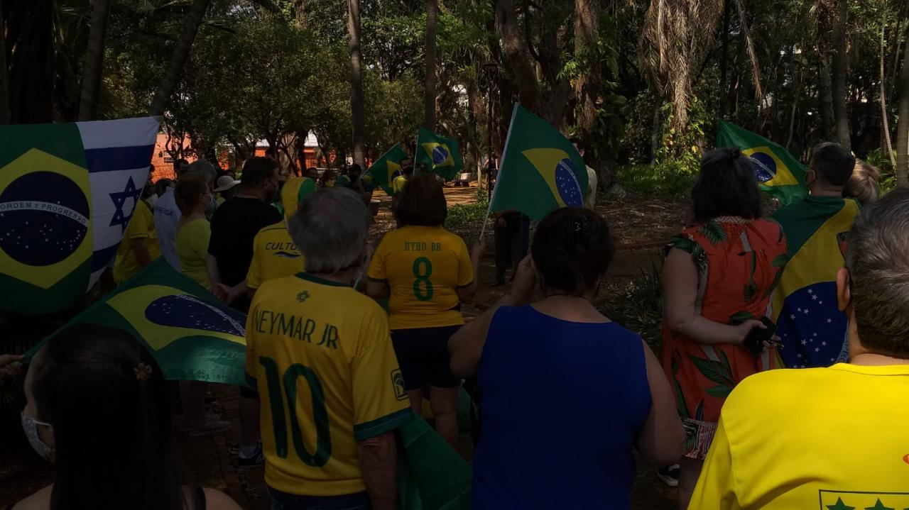 Foto 25 de 31 — Manifestantes fazem ato pró-Bolsonaro na Praça da Independência; veja imagens